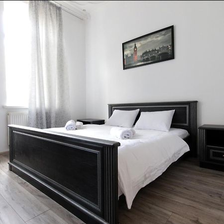 "Deluxe Apartments" K 44 - 1225 Lviv Extérieur photo